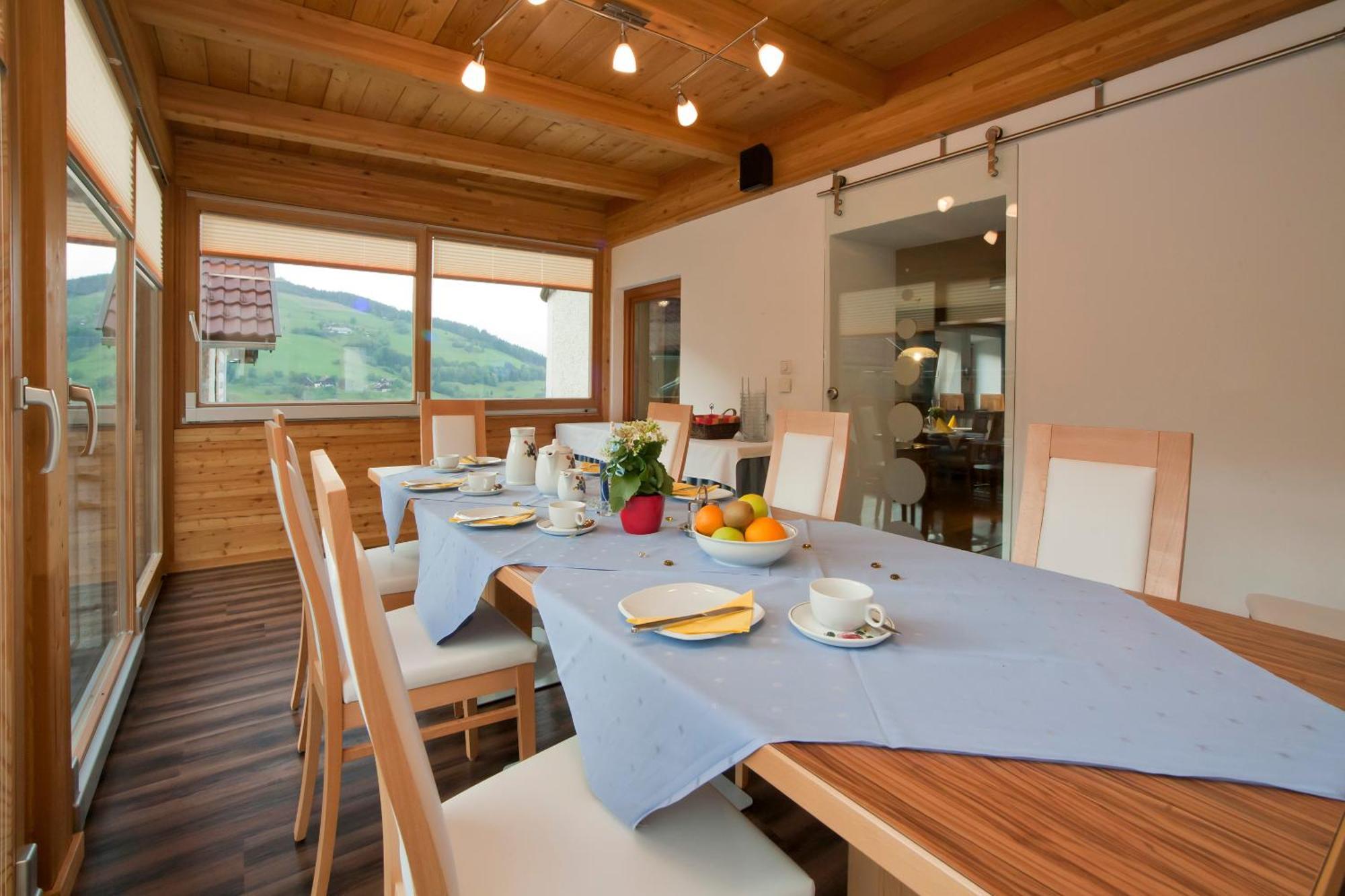 Sportbauernhof - Gasthaus Hochalmblick Айзентраттен Экстерьер фото