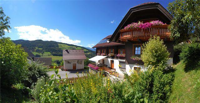 Sportbauernhof - Gasthaus Hochalmblick Айзентраттен Экстерьер фото