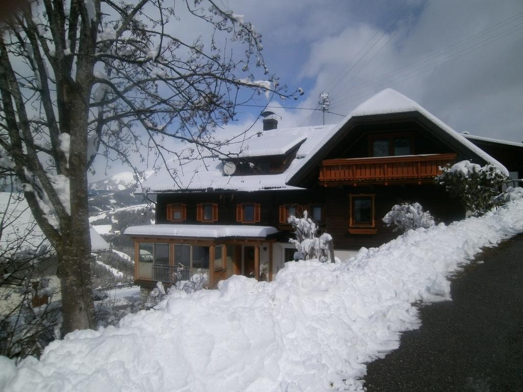 Sportbauernhof - Gasthaus Hochalmblick Айзентраттен Экстерьер фото